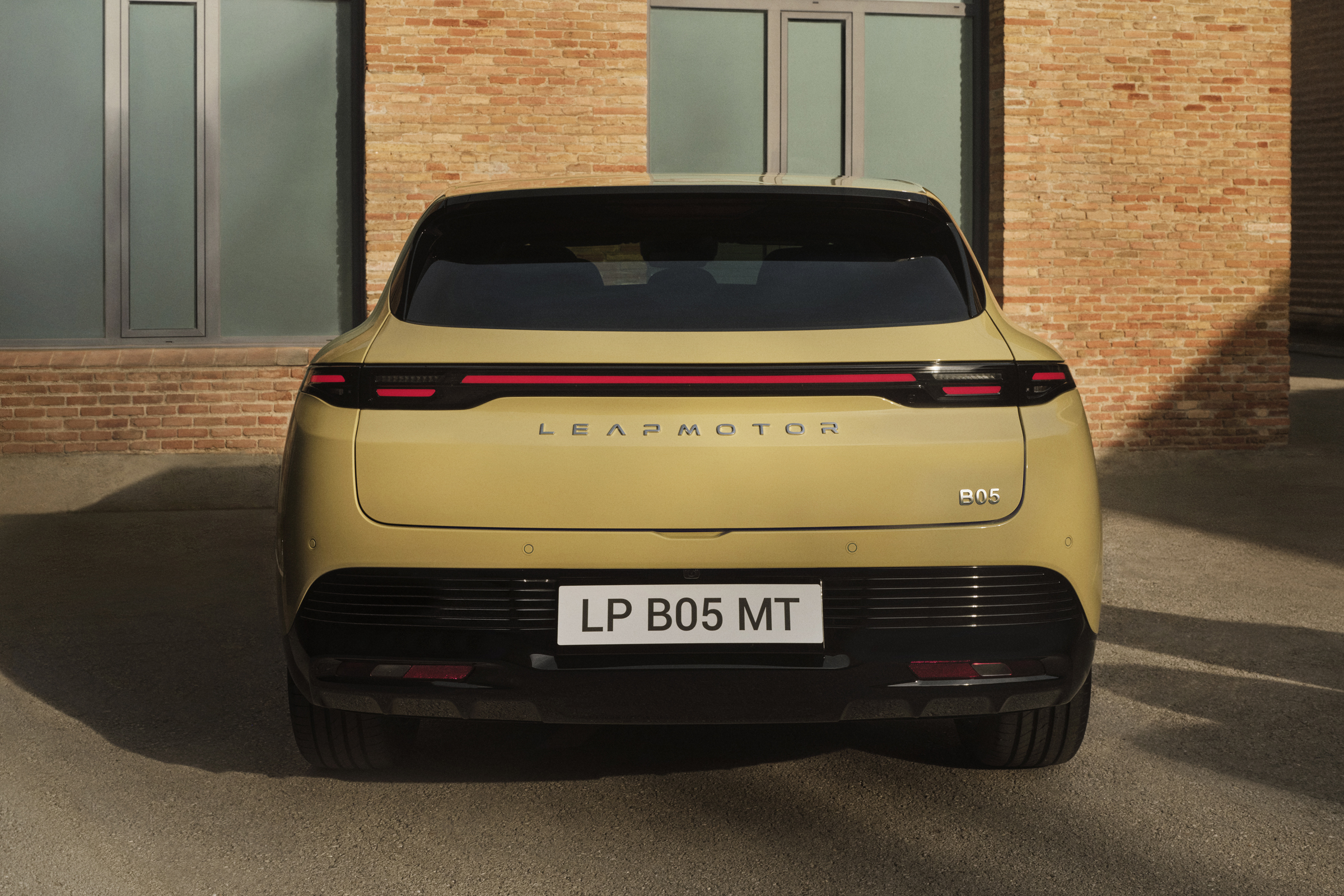 LEAPMOTOR B05 exteriér