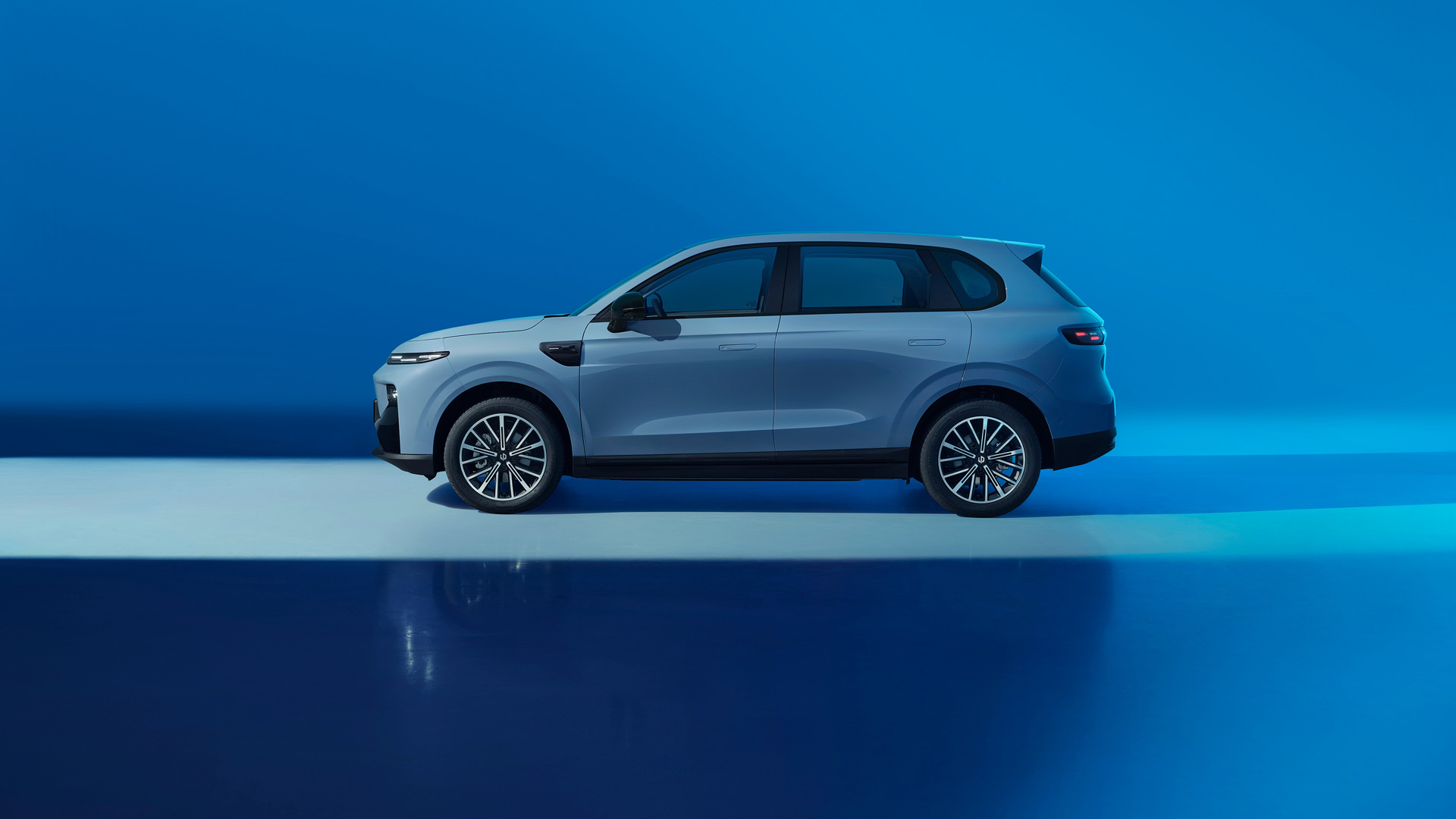 LEAPMOTOR B10 exteriér