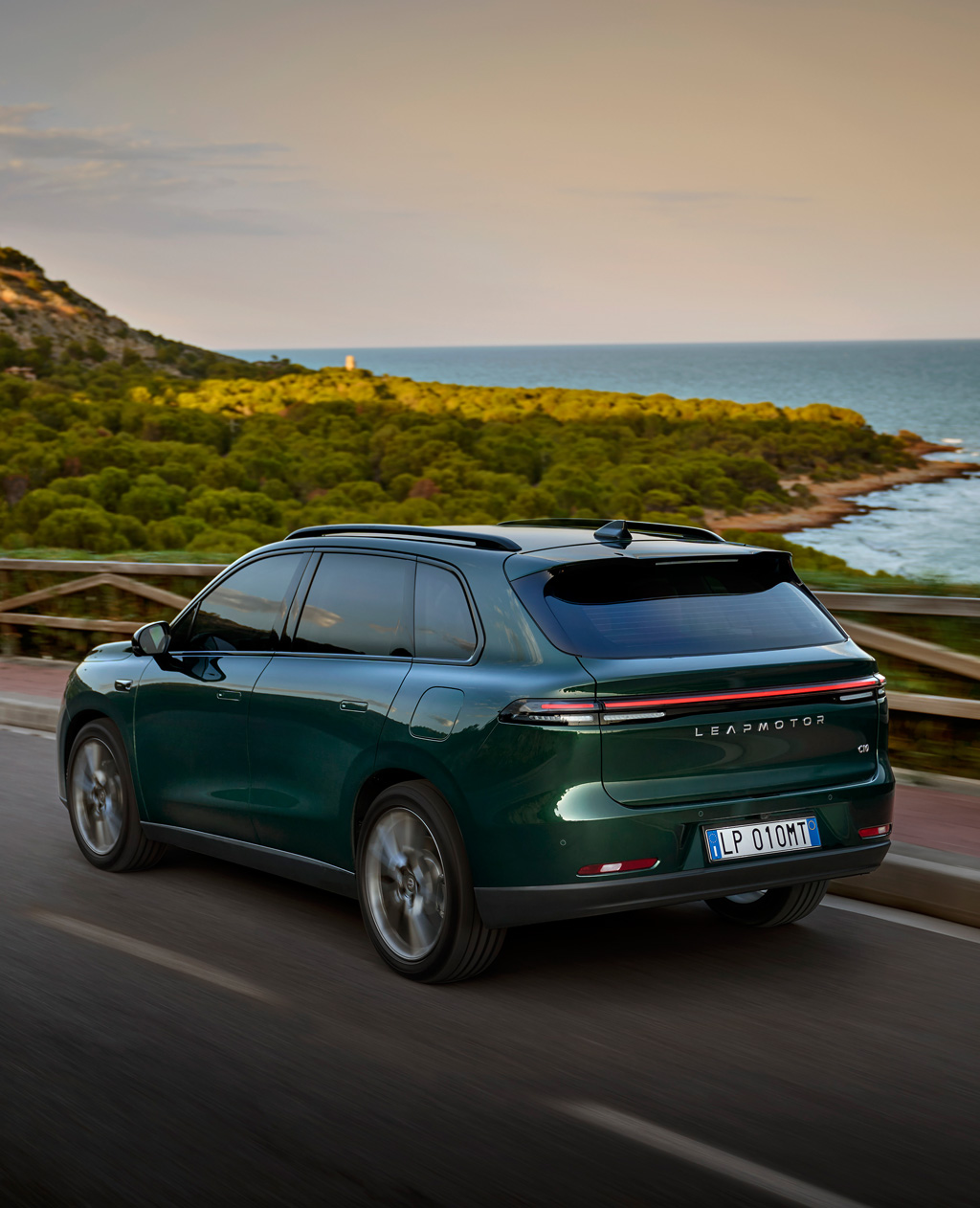 LEAPMOTOR C10 exteriér