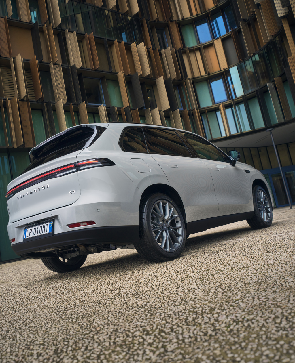 LEAPMOTOR C10 exteriér