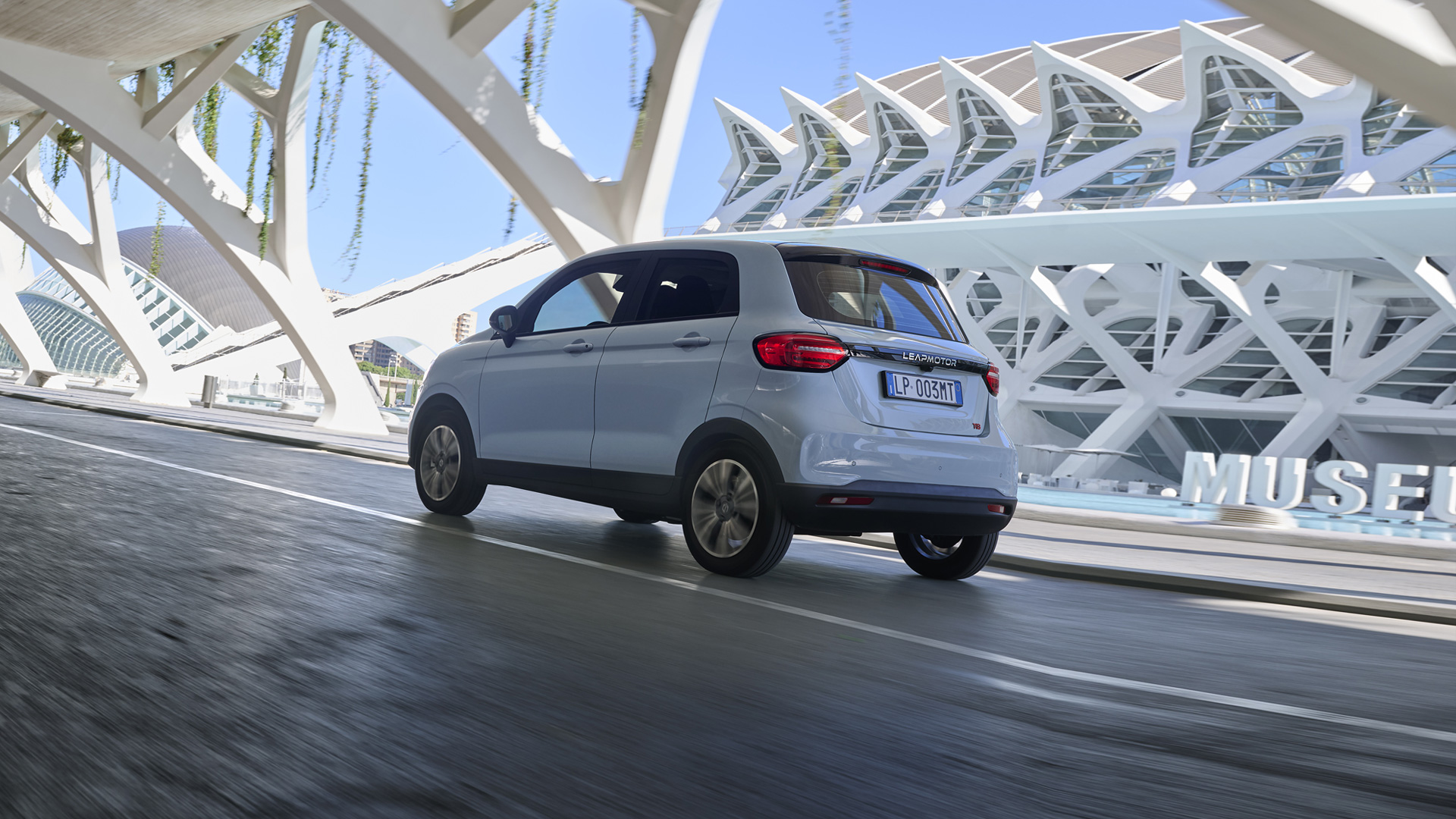 LEAPMOTOR T03 exteriér