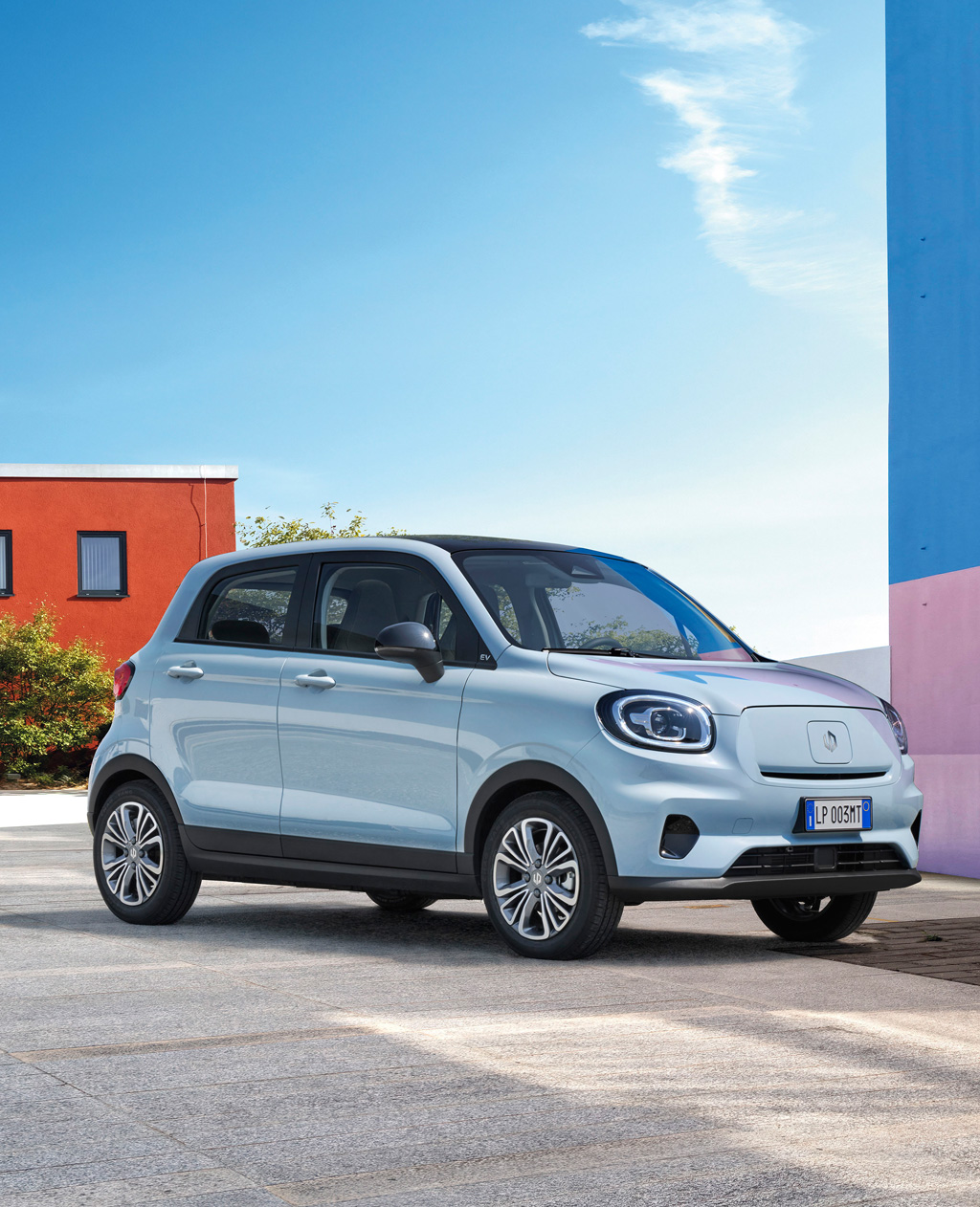 LEAPMOTOR T03 exteriér